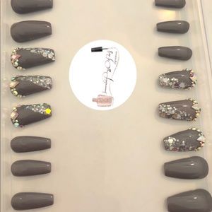 Authentic custom press on nails